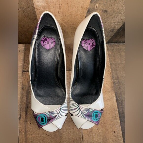 T.U.K. Peep-Toe Pumps With Peacock Feather & Turquoise Heel Size 6 Retro Style - Picture 4 of 7